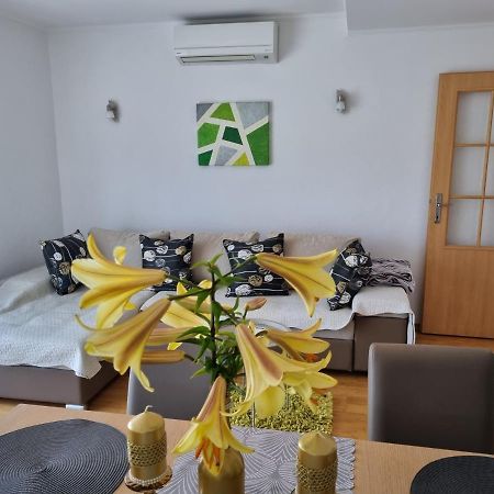 Apartment Boba Sinj Buitenkant foto