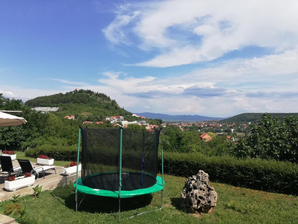 Apartment Boba Sinj Buitenkant foto