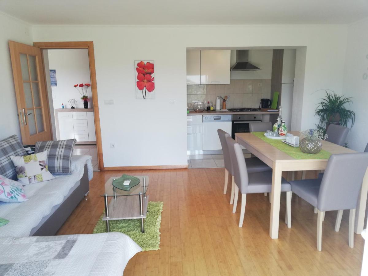 Apartment Boba Sinj Buitenkant foto
