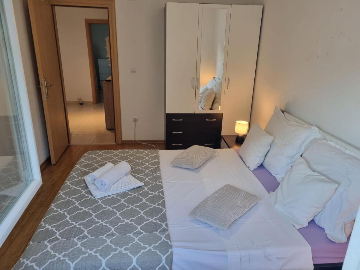 Apartment Boba Sinj Buitenkant foto