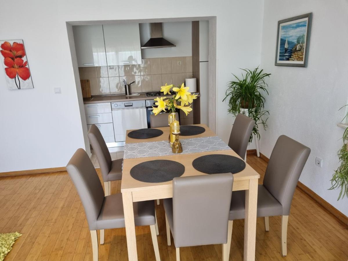 Apartment Boba Sinj Buitenkant foto