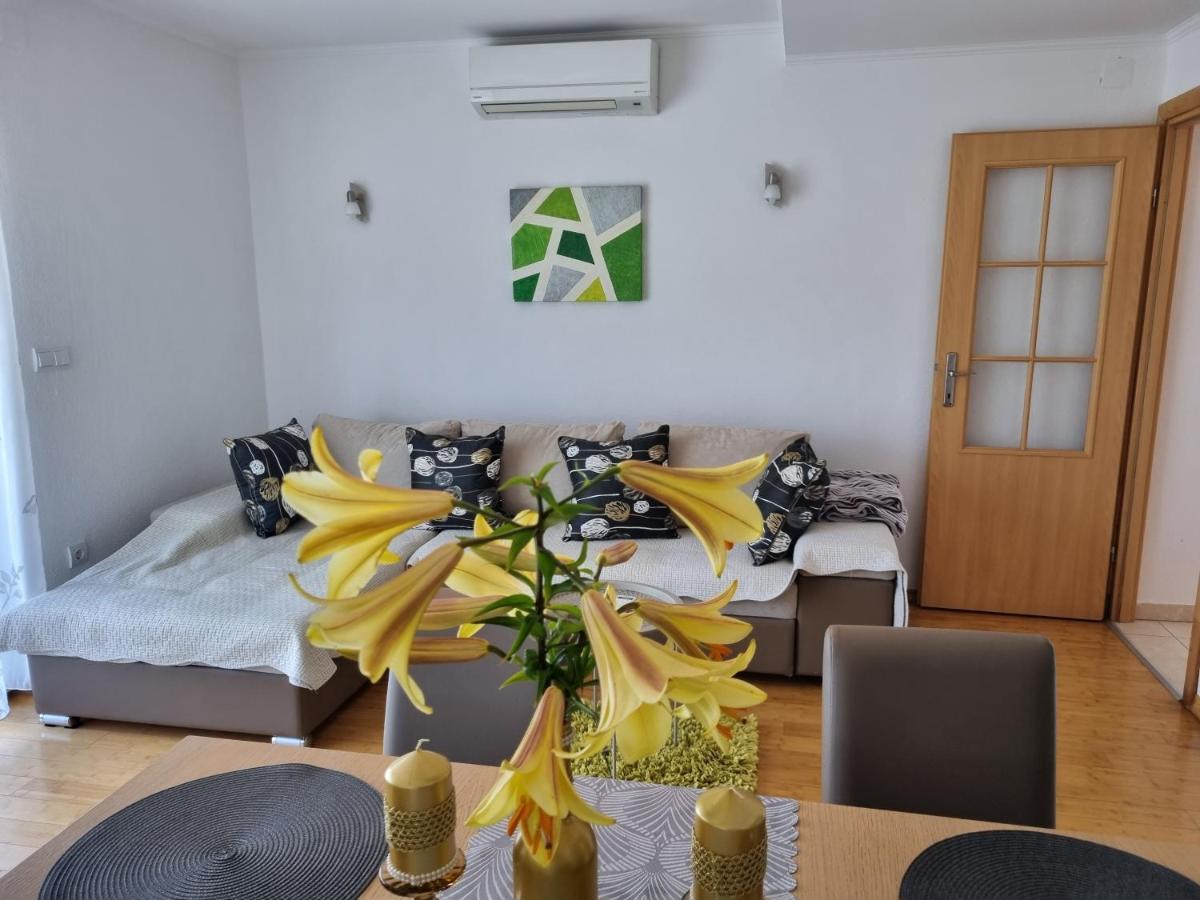Apartment Boba Sinj Buitenkant foto