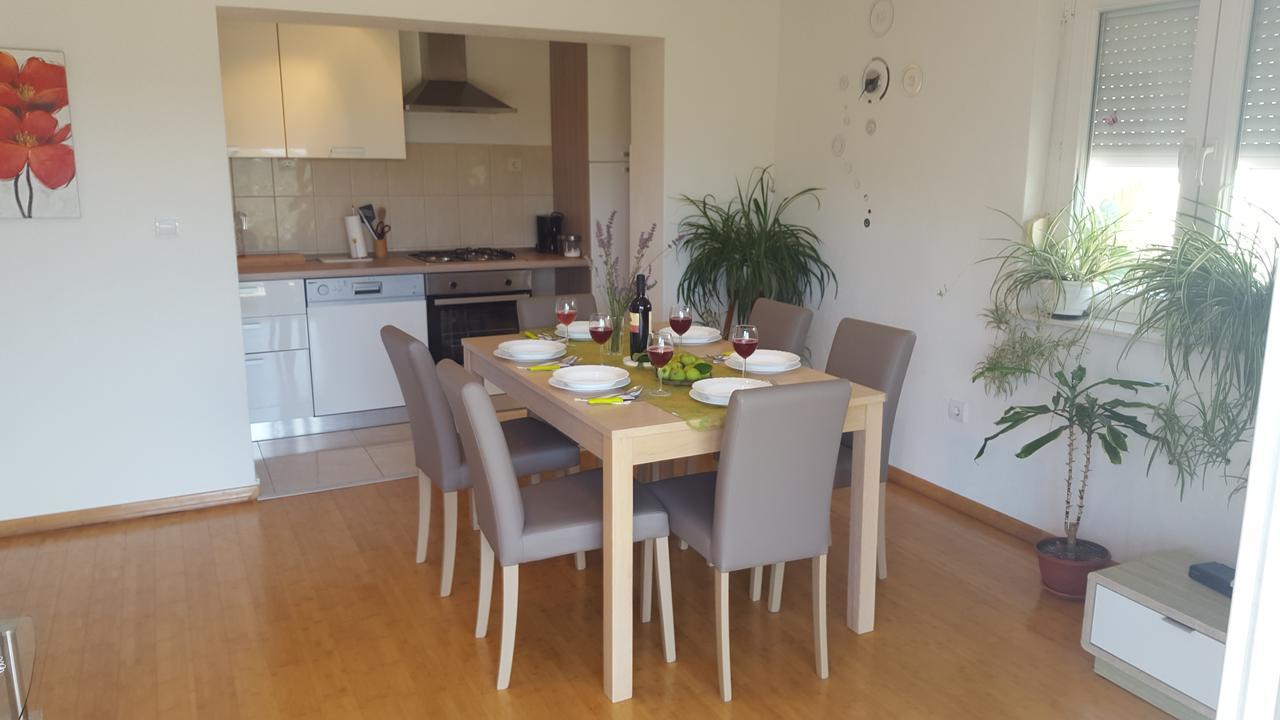 Apartment Boba Sinj Buitenkant foto