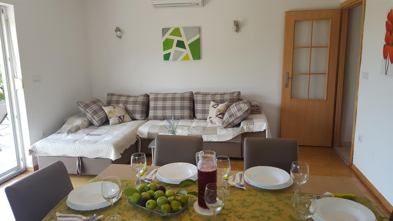 Apartment Boba Sinj Buitenkant foto